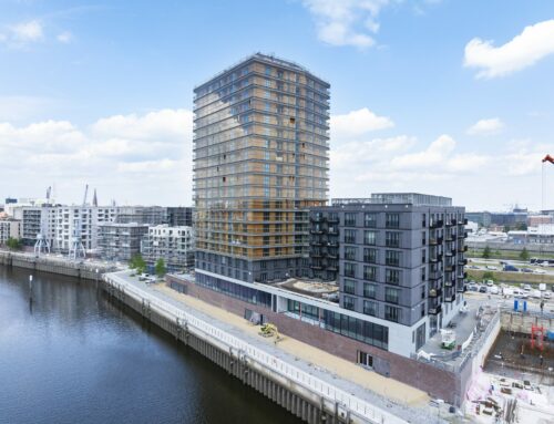 Holz hinter Glas: Hochhausensemble in Hamburg von Störmer Murphy and Partners