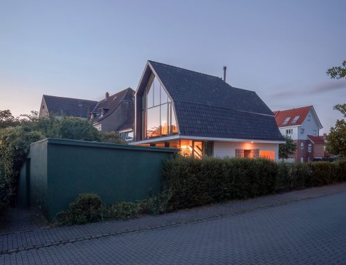 Transparente Rückseite: Wohnhauserweiterung von Andreas Schüring Architekten in Münster